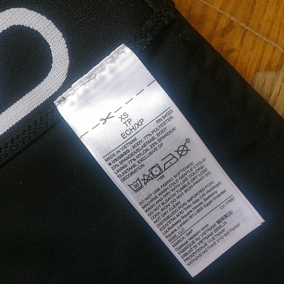 Gap Reversible Crop Bra - Picture 4 of 5